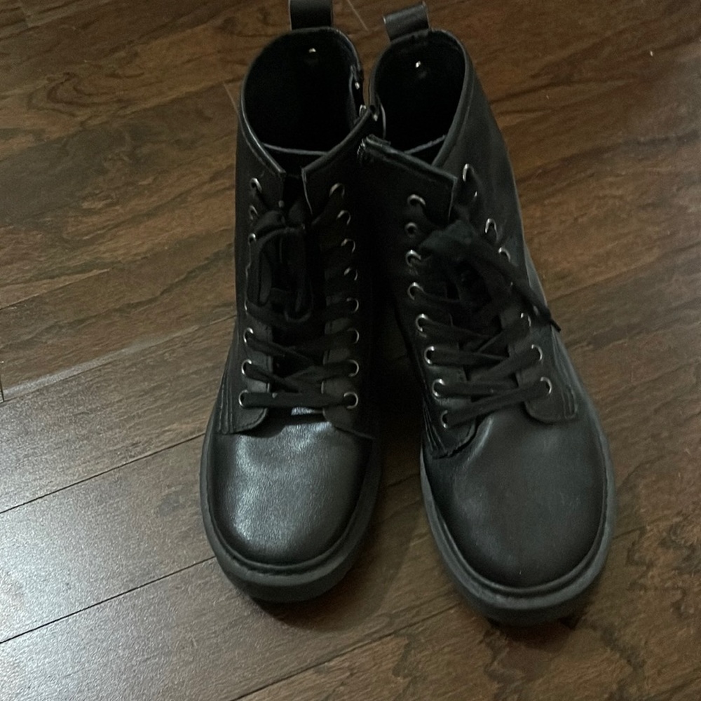 Madden girl combat boots